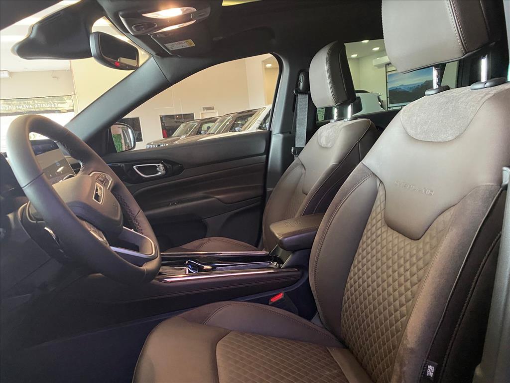 COMMANDER 1.3 T270 TURBO FLEX OVERLAND AT613