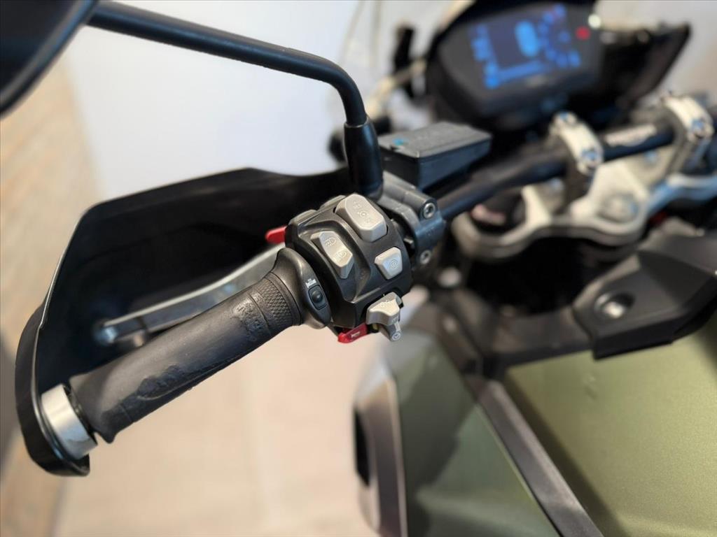 TRIUMPH-TIGER-1200 XCX