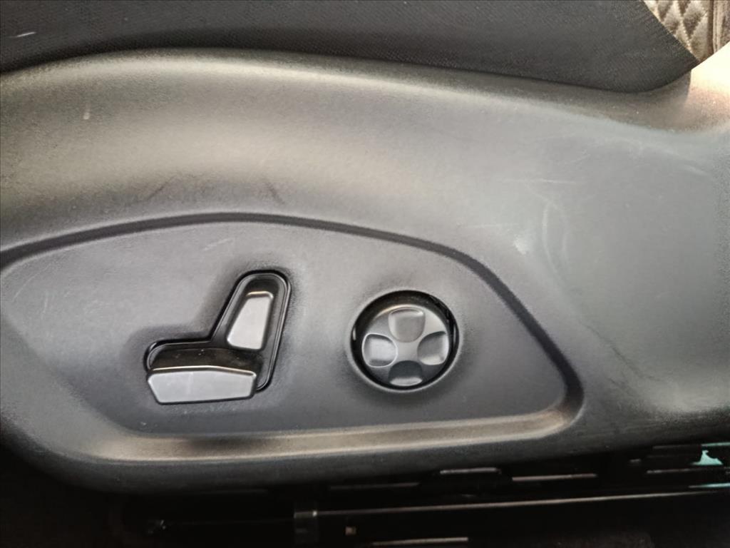 COMMANDER 2.0 TD380 TURBO DIESEL OVERLAND AT912