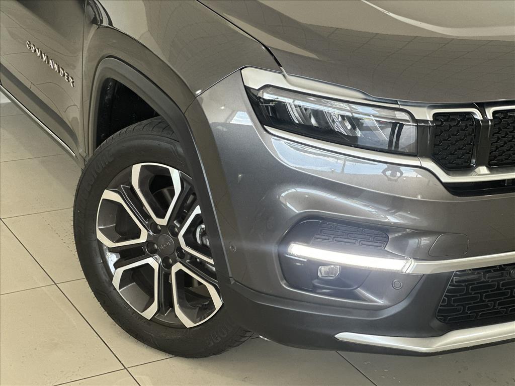 COMMANDER 1.3 T270 TURBO FLEX LIMITED AT61