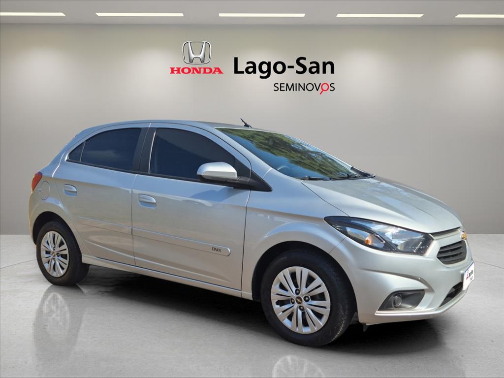 ONIX 1.4 MPFI LT 8V FLEX 4P AUTOMÁTICO3