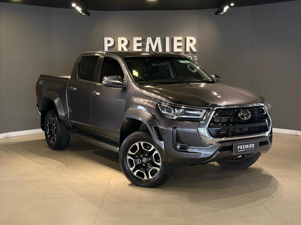 HILUX 2.8 D-4D TURBO DIESEL CD SRX 4X4 AUTOMÁTICO