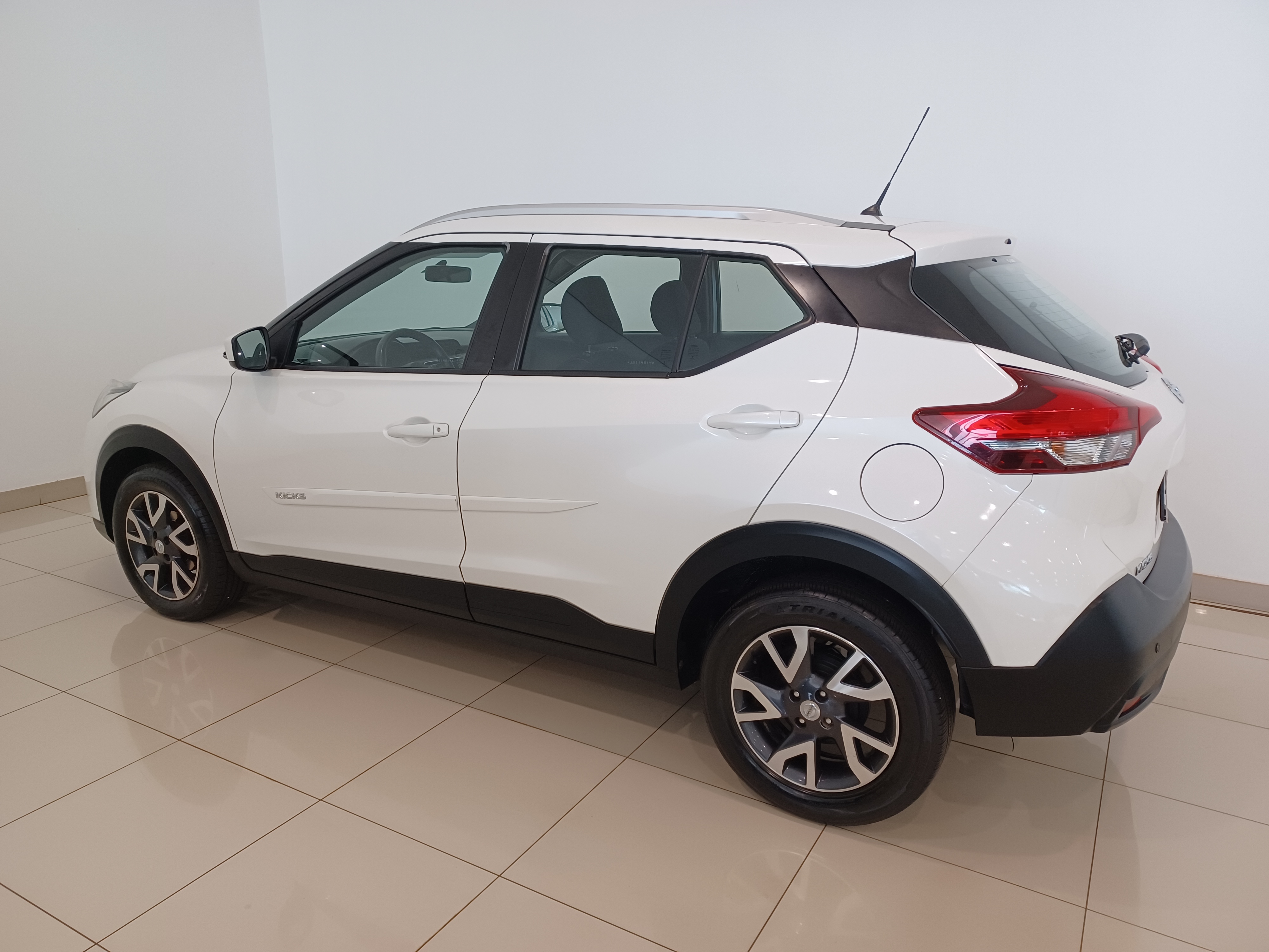 Nissan-KICKS-1.6 16V FLEXSTART S 4P XTRONIC