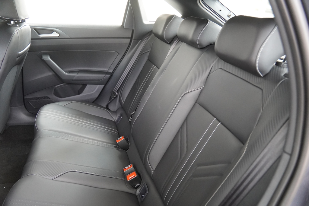 NIVUS 1.0 200 TSI TOTAL FLEX HIGHLINE AUTOMÁTICO8