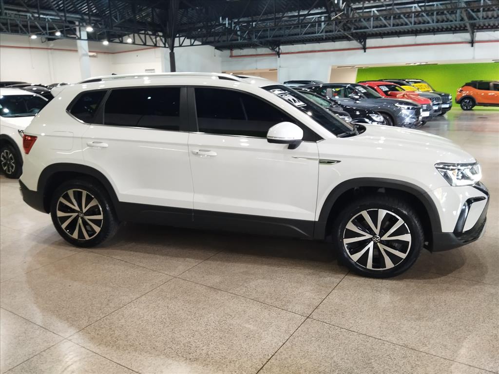 TAOS 1.4 250 TSI TOTAL FLEX HIGHLINE AUTOMÁTICO3