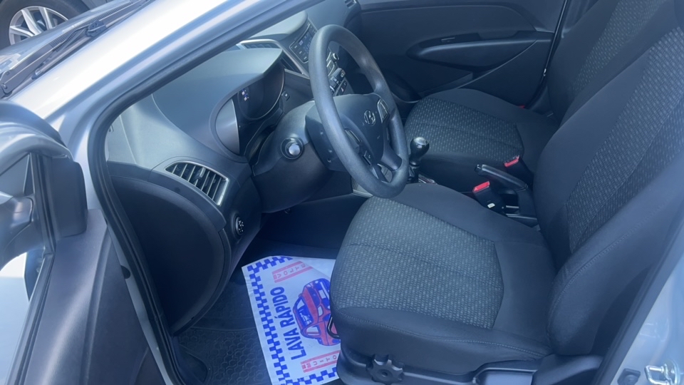 Hyundai-HB20-1.0 COMFORT PLUS 12V FLEX 4P MANUAL