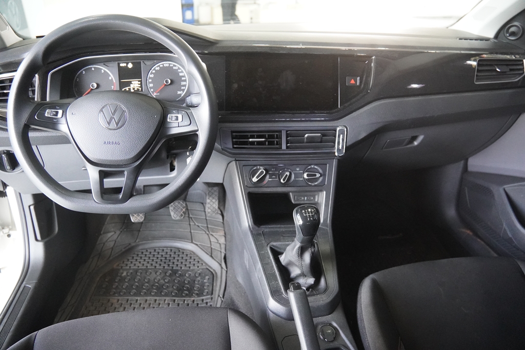 POLO 1.0 MPI TRACK MANUAL6