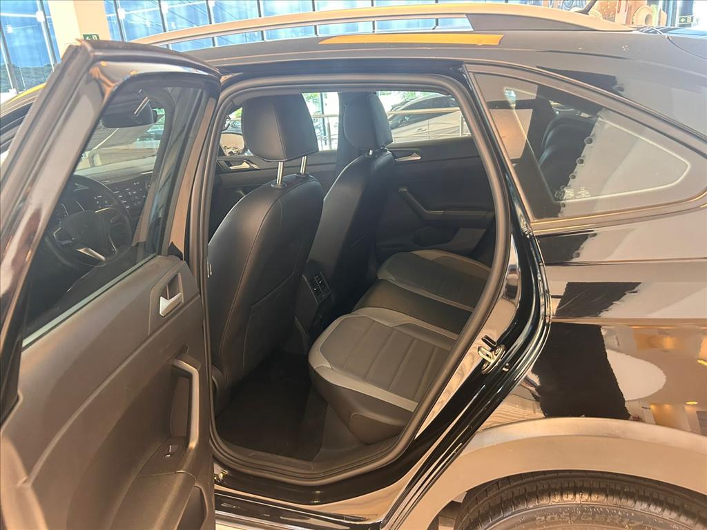 Volkswagen-NIVUS-1.0 200 TSI TOTAL FLEX HIGHLINE AUTOMÁTICO