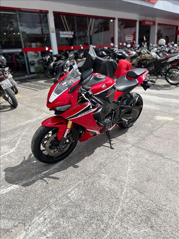 HONDA CBR foto 3