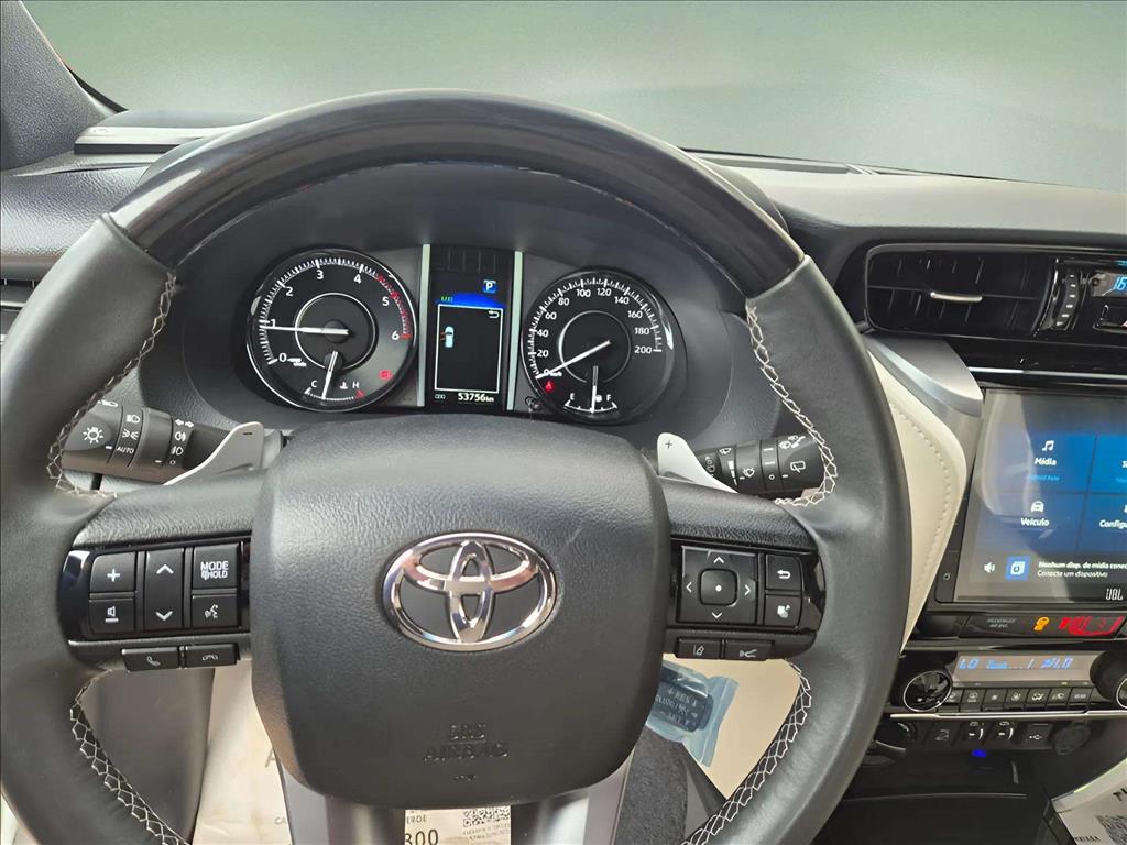 HILUX SW4 2.8 D-4D TURBO DIESEL DIAMOND 7L 4X4 AUTOMÁTICO6