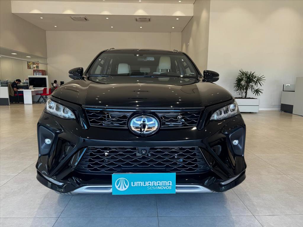 HILUX SW4 2.8 D-4D TURBO DIESEL DIAMOND 7L 4X4 AUTOMÁTICO