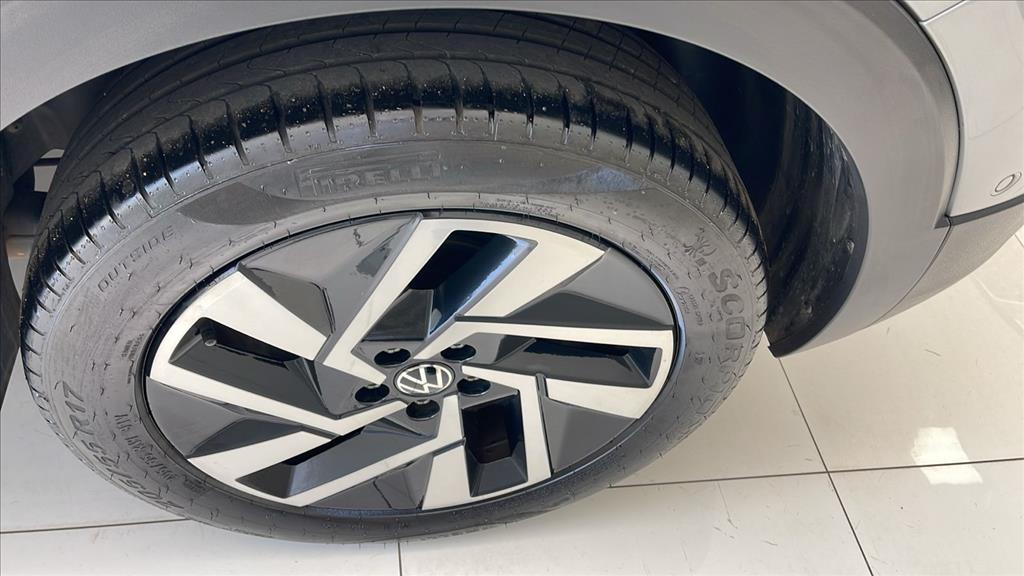Volkswagen-T-CROSS-1.4 250 TSI TOTAL FLEX HIGHLINE AUTOMÁTICO