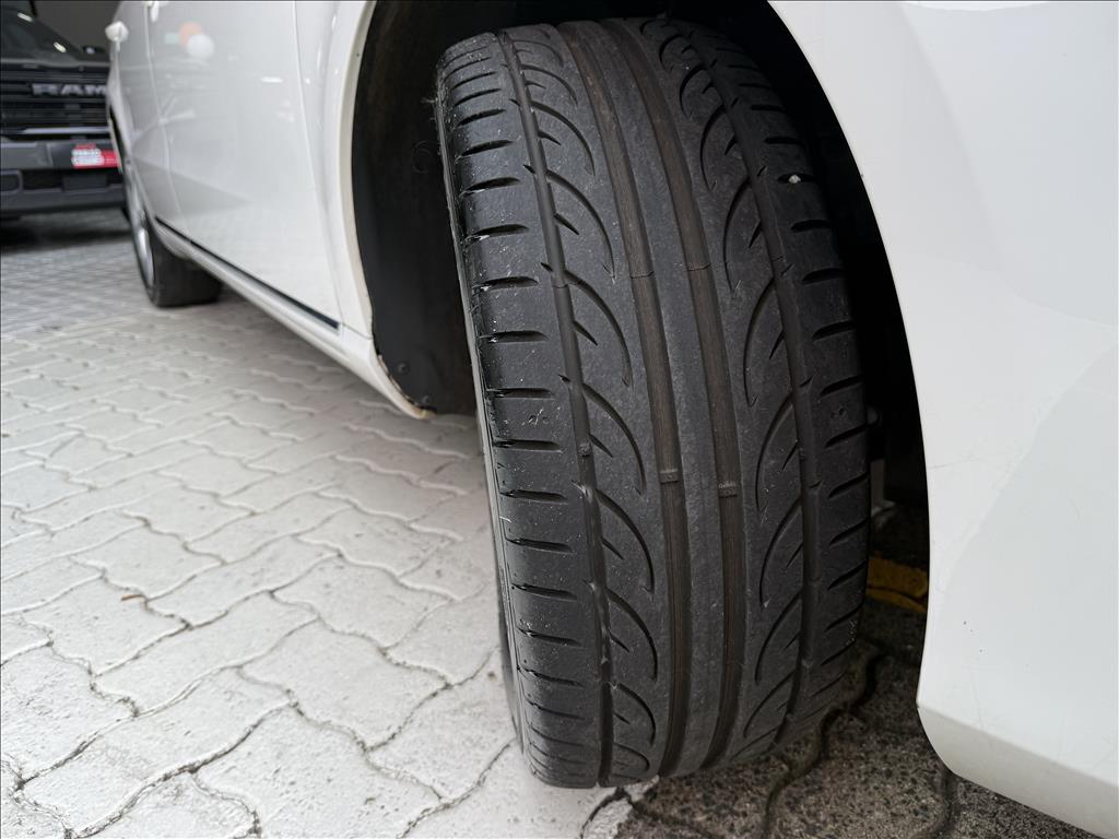 Volkswagen Passat Variant - 2.0 TSI 16V 211CV GASOLINA 4P AUTOMÁTICO