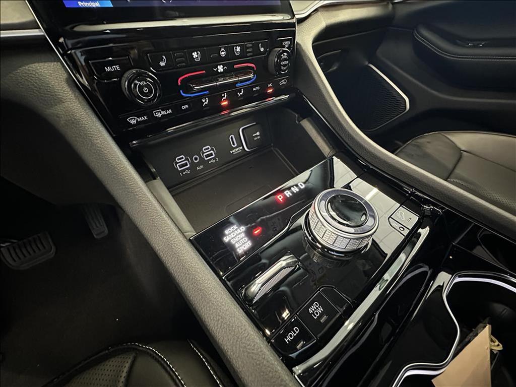GRAND CHEROKEE 2.0 TURBO HÍBRIDO 4XE AT815
