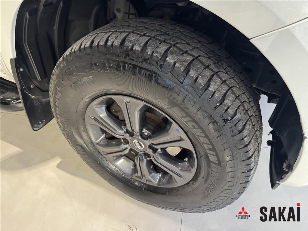 Nissan-FRONTIER-2.3 16V TURBO DIESEL ATTACK CD 4X4 AUTOMÁTICO
