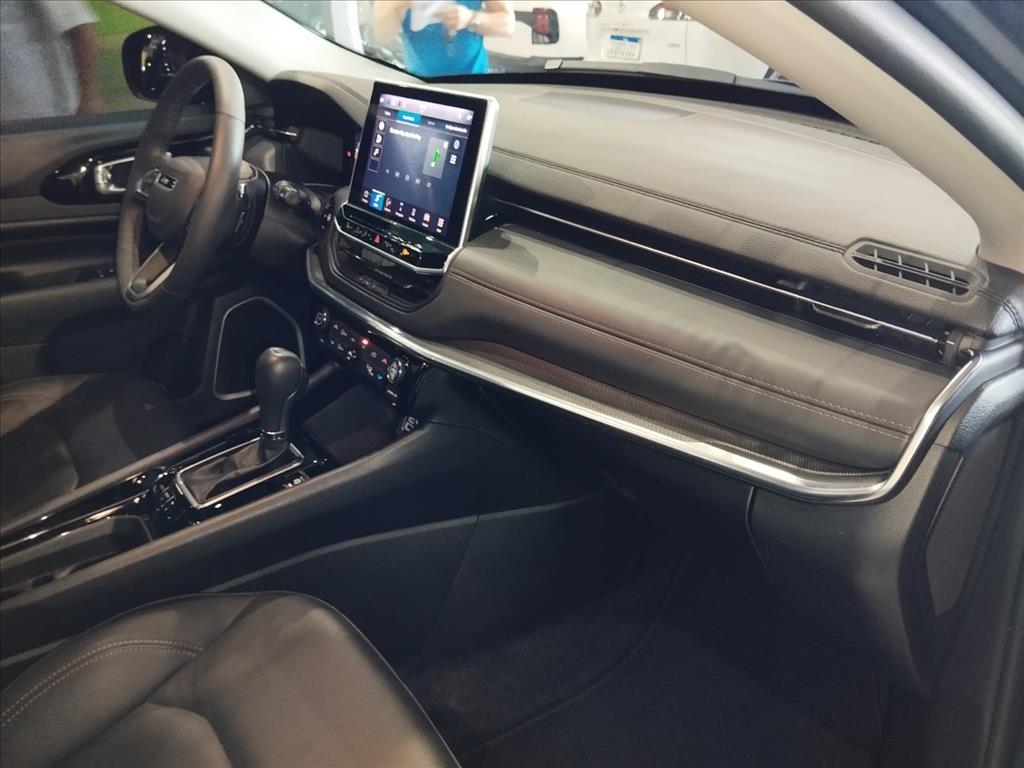 COMPASS 1.3 T270 TURBO FLEX LIMITED AT610