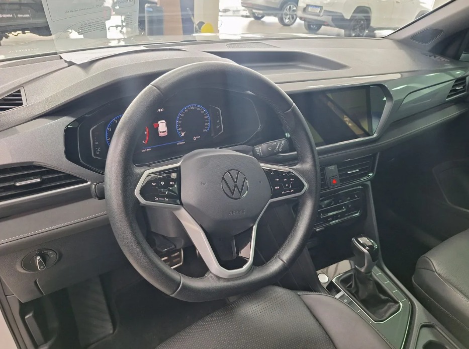 TAOS 1.4 250 TSI TOTAL FLEX HIGHLINE AUTOMÁTICO8