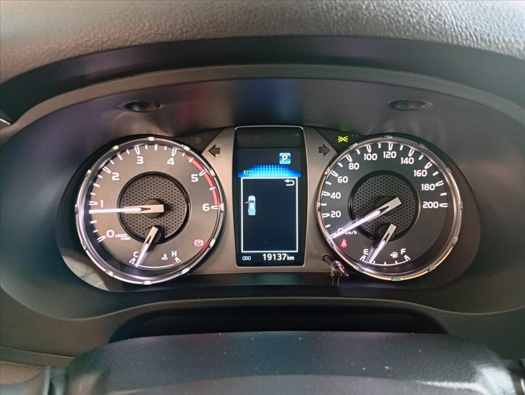 HILUX 2.8 D-4D TURBO DIESEL CD SRV 4X4 AUTOMÁTICO4