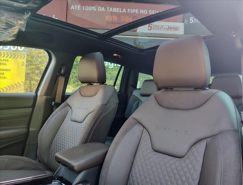 COMMANDER 2.2 TURBO DIESEL OVERLAND AT9