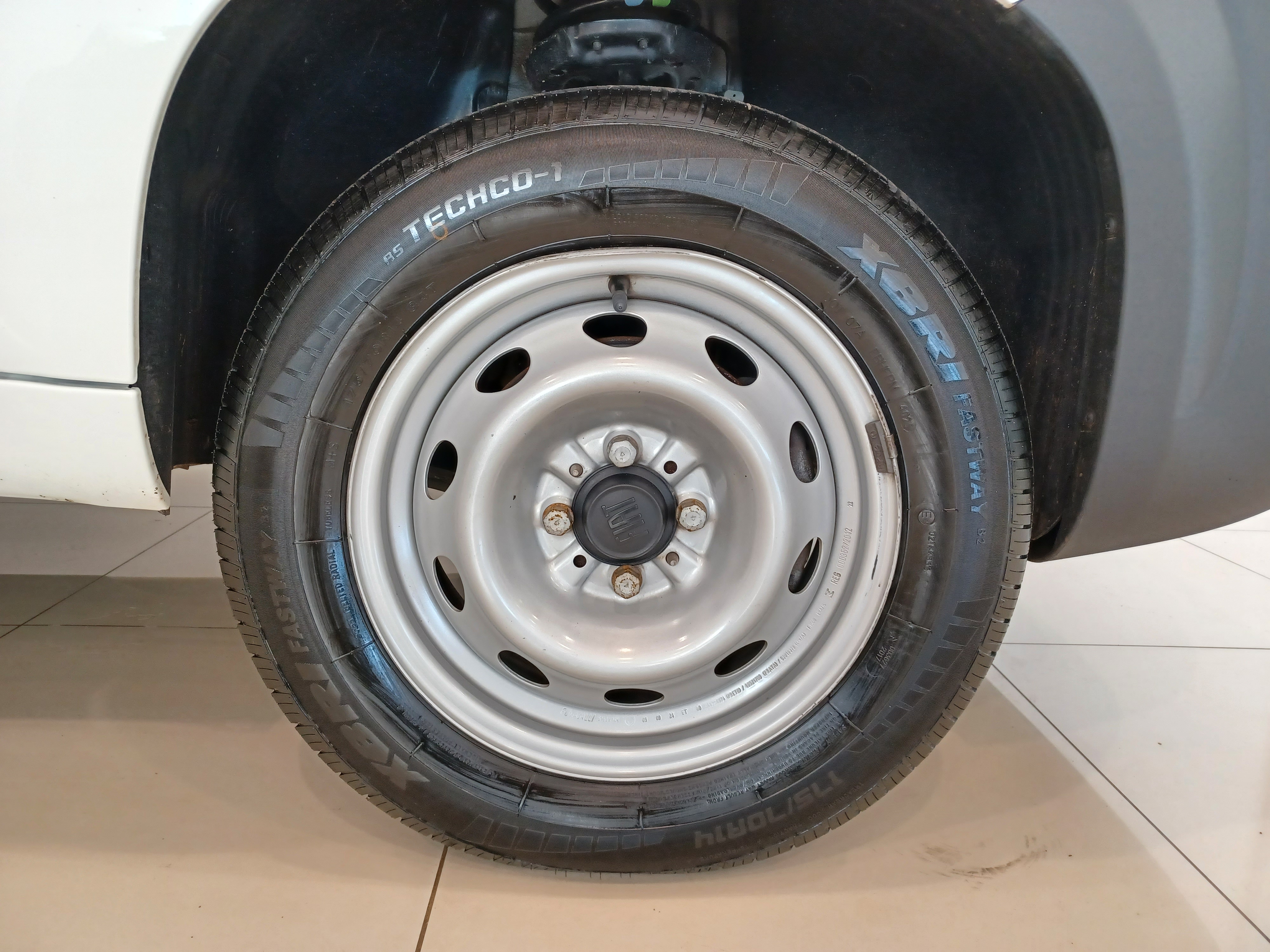 Fiat-FIORINO-1.4 MPI FURGÃO ENDURANCE 8V FLEX 2P MANUAL