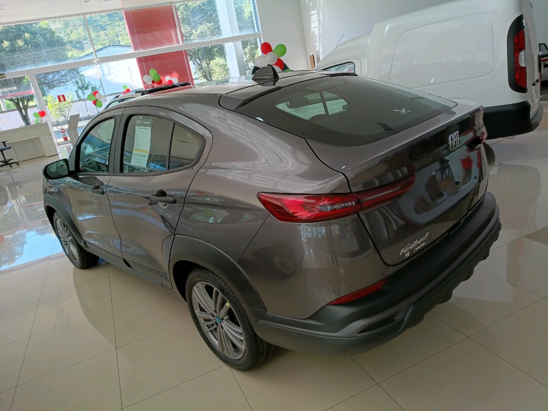 FASTBACK 1.0 TURBO 200 FLEX CVT2