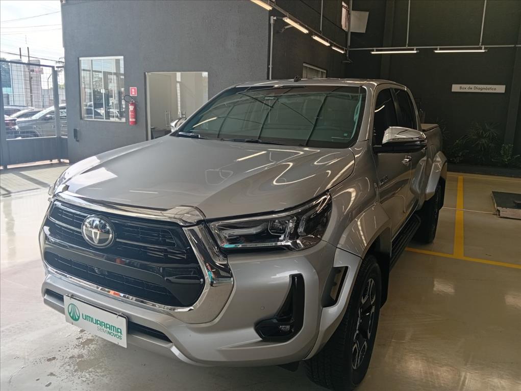 HILUX 2.8 D-4D TURBO DIESEL CD SRX 4X4 AUTOMÁTICO2
