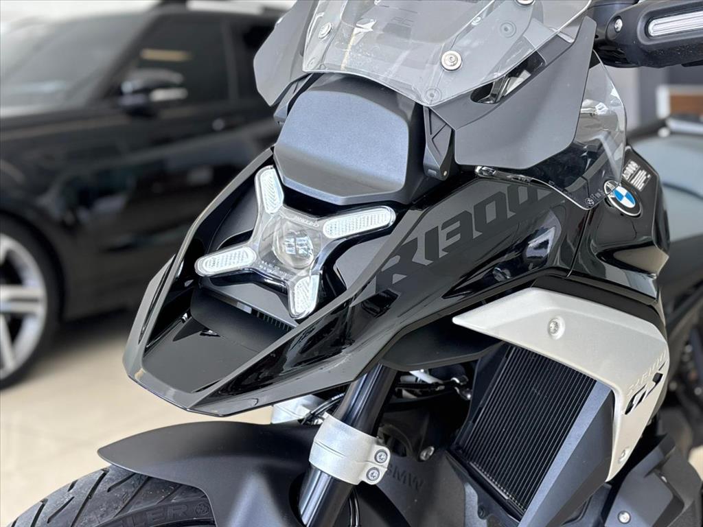 R 1300 GS TRIPLE BLACK1