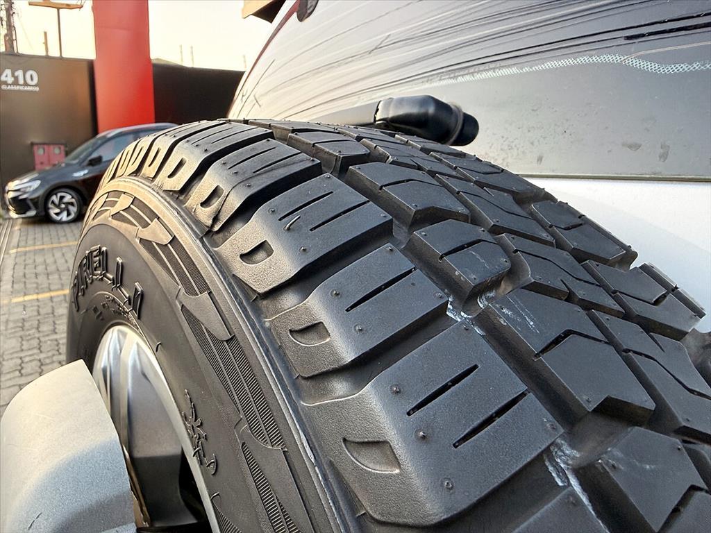 Fiat Idea - 1.8 MPI ADVENTURE 16V FLEX 4P MANUAL