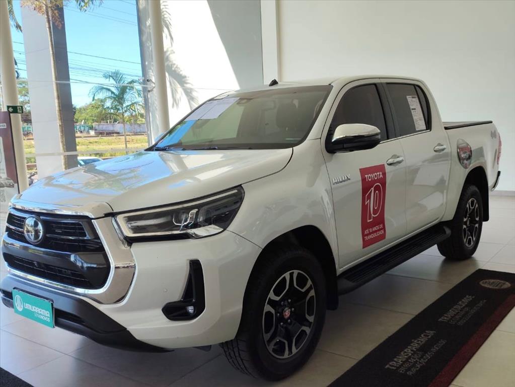 HILUX 2.8 D-4D TURBO DIESEL CD SRX 4X4 AUTOMÁTICO