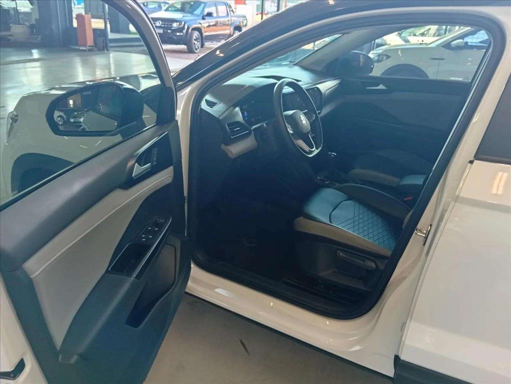 TAOS 1.4 250 TSI TOTAL FLEX COMFORTLINE AUTOMÁTICO10