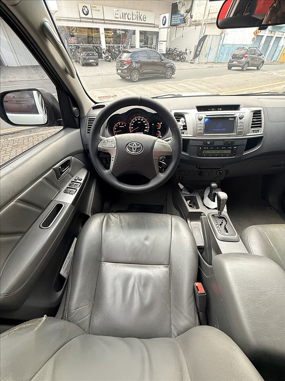 Toyota Hilux - 3.0 SRV 4X4 CD 16V TURBO INTERCOOLER DIESEL 4P AUTOMÁTICO