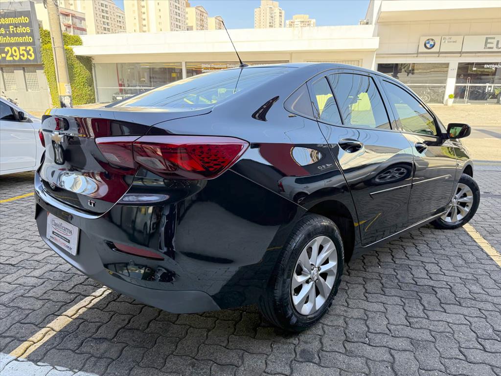 Chevrolet Onix Plus - 1.0 FLEX LT MANUAL