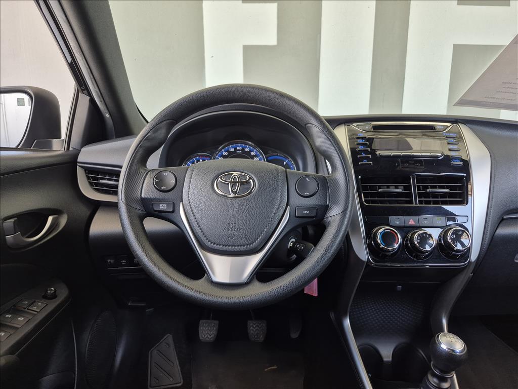 YARIS 1.3 16V FLEX XL MANUAL6