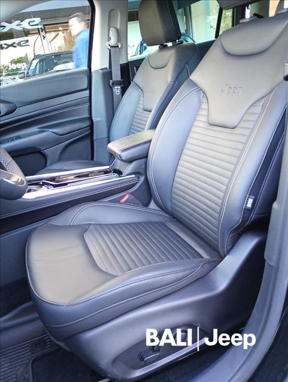 COMMANDER 1.3 T270 TURBO FLEX LONGITUDE AT6