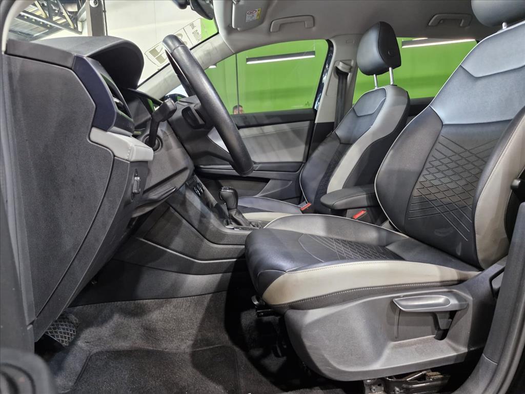 TAOS 1.4 250 TSI TOTAL FLEX COMFORTLINE AUTOMÁTICO9