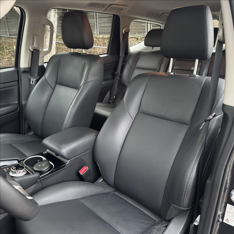Mitsubishi-PAJERO SPORT-2.4 16V MIVEC TURBO DIESEL LEGEND AWD AUTOMÁTICO