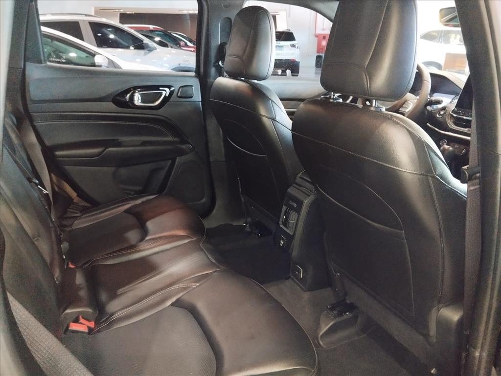 COMPASS 1.3 T270 TURBO FLEX LONGITUDE 80 ANOS AT6