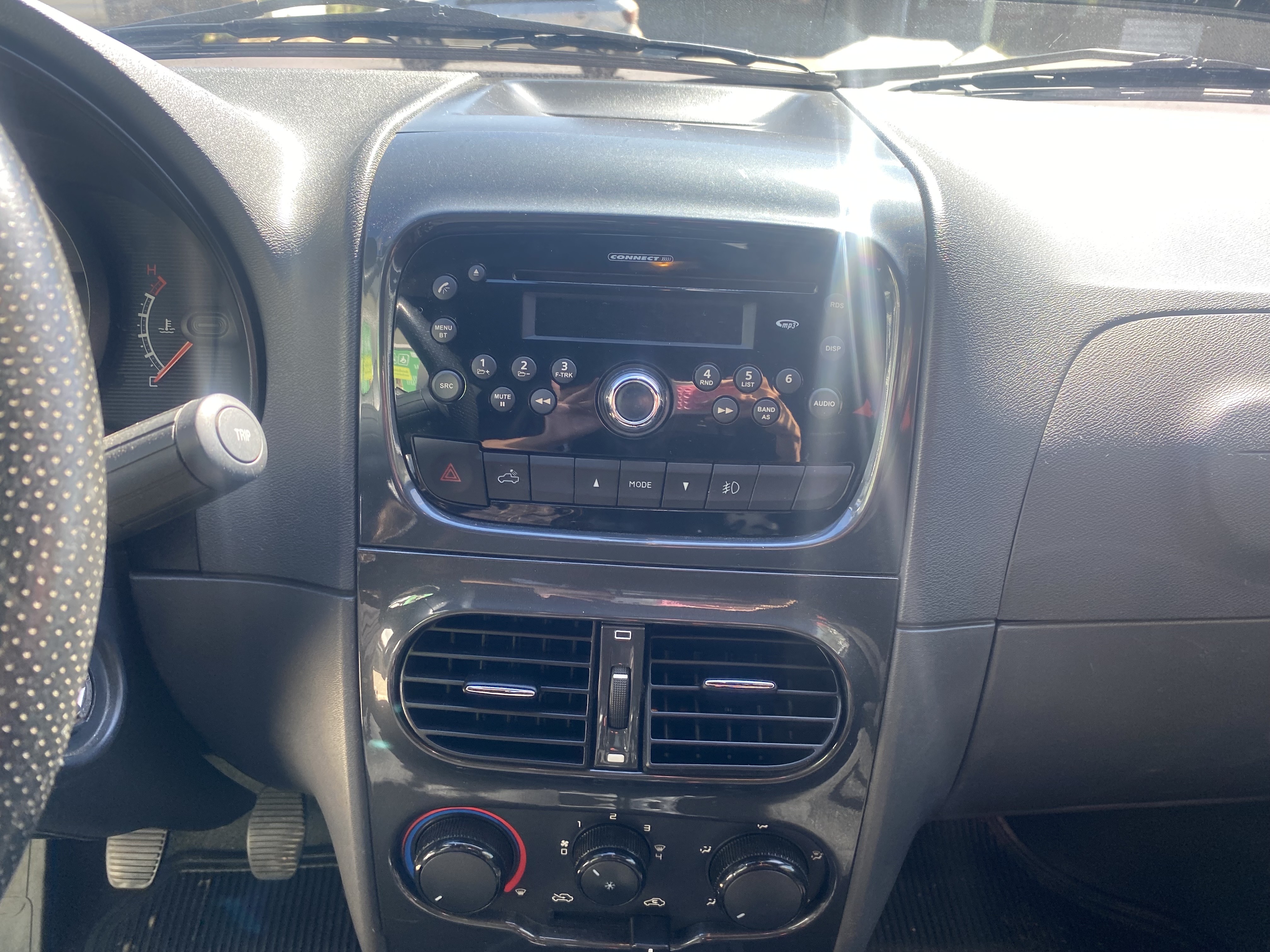 STRADA 1.4 MPI FREEDOM CD 8V FLEX 3P MANUAL11