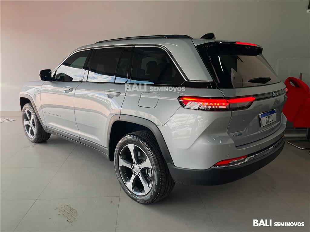 GRAND CHEROKEE 2.0 TURBO HÍBRIDO 4XE AT84