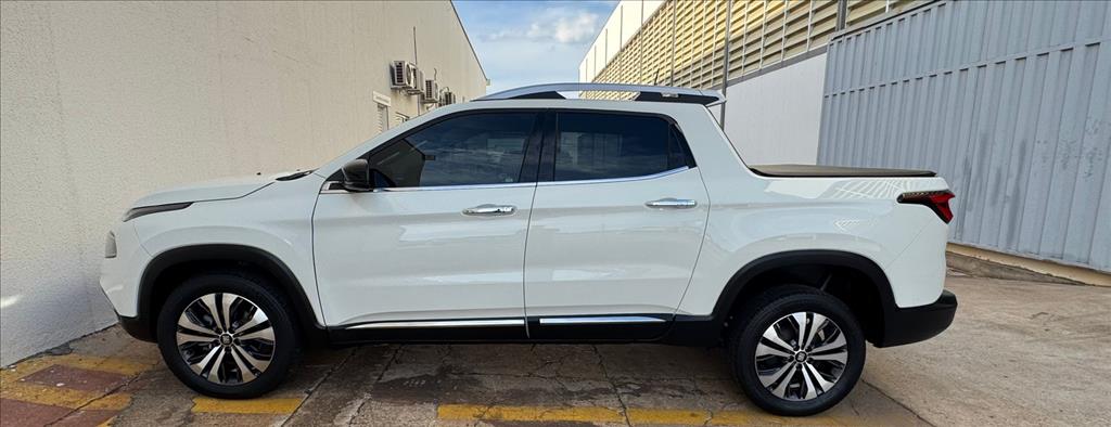 TORO 2.0 16V TURBO DIESEL VOLCANO 4WD AT96