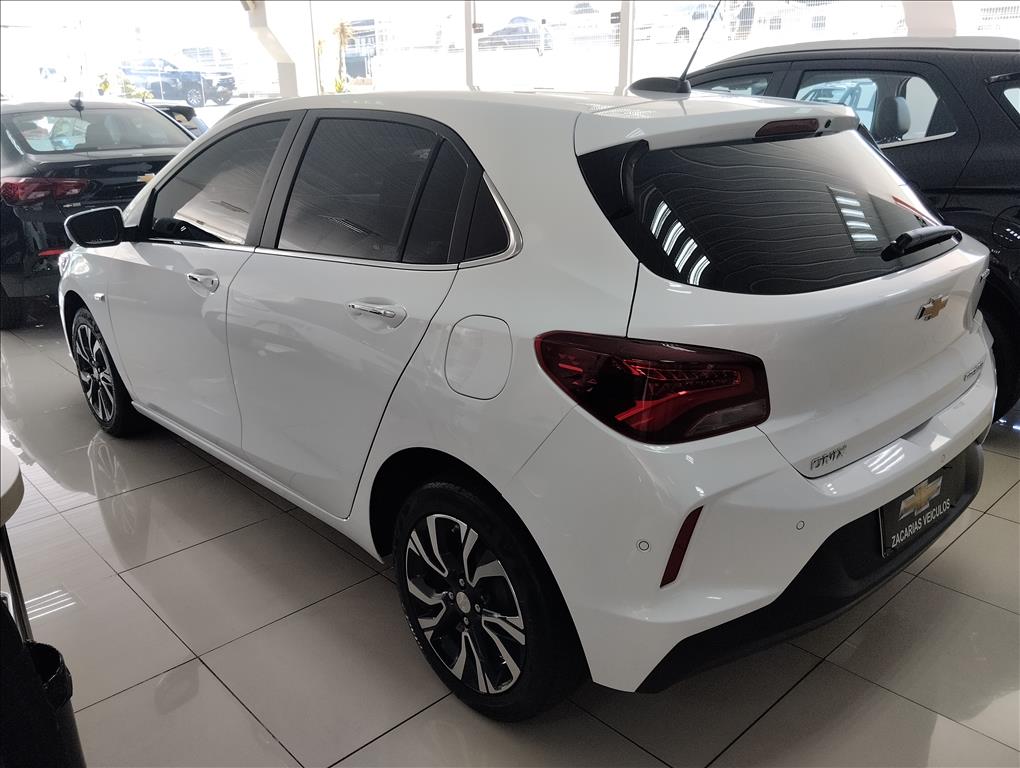 ONIX 1.0 TURBO FLEX PREMIER AUTOMÁTICO5