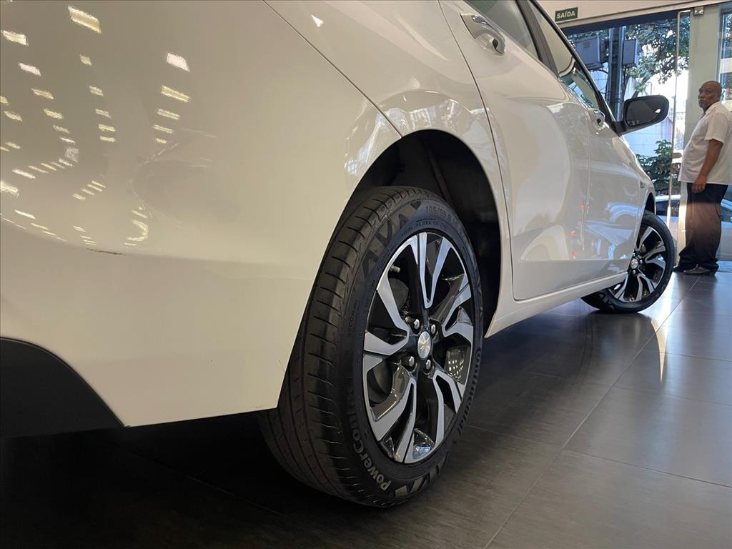 ONIX PLUS 1.0 TURBO FLEX PREMIER AUTOMÁTICO