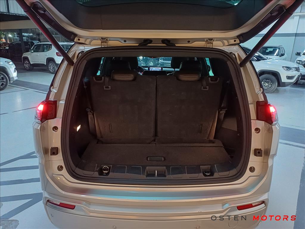 Jeep-COMMANDER-1.3 T270 TURBO FLEX OVERLAND AT6