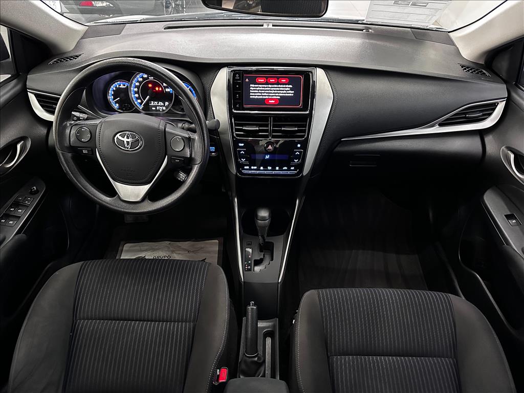 YARIS 1.5 16V FLEX SEDAN XLS CONNECT MULTIDRIVE5