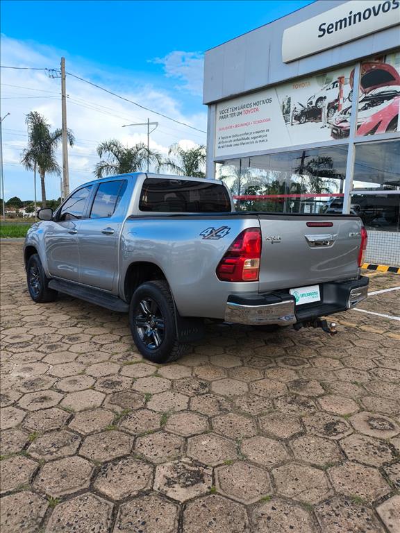 HILUX 2.8 SR 4X4 CD 16V DIESEL 4P AUTOMÁTICO4