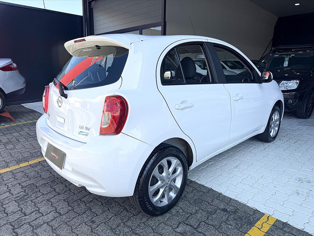 Nissan March - 1.6 SV 16V FLEXSTART 4P XTRONIC