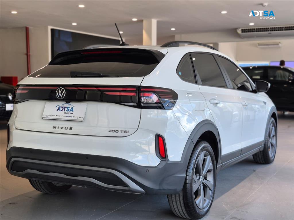 VOLKSWAGEN NIVUS 1.0 200 TSI TOTAL FLEX COMFORTLINE AUTOMÁTICO