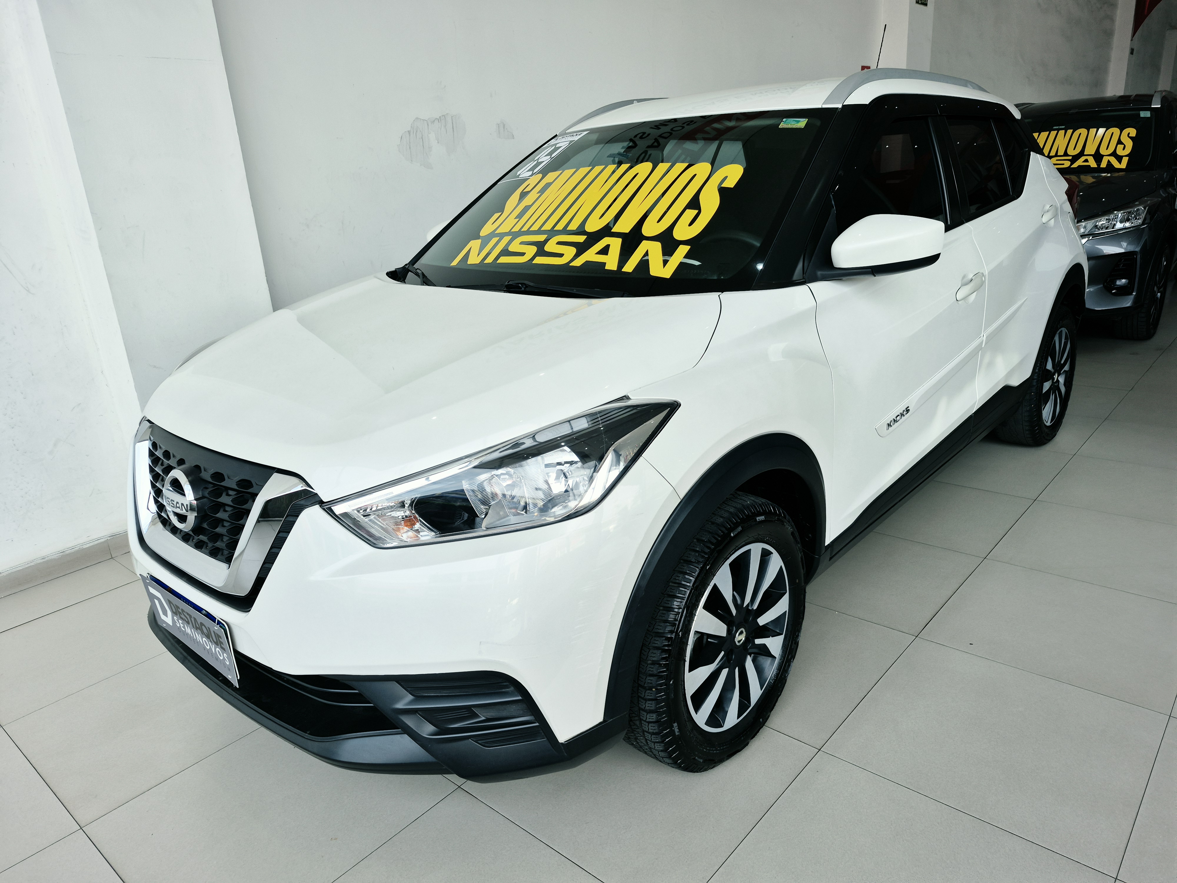 NISSAN KICKS