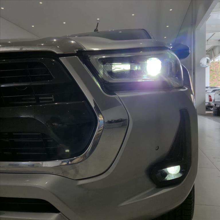 HILUX 2.8 D-4D TURBO DIESEL CD SRX 4X4 AUTOMÁTICO6