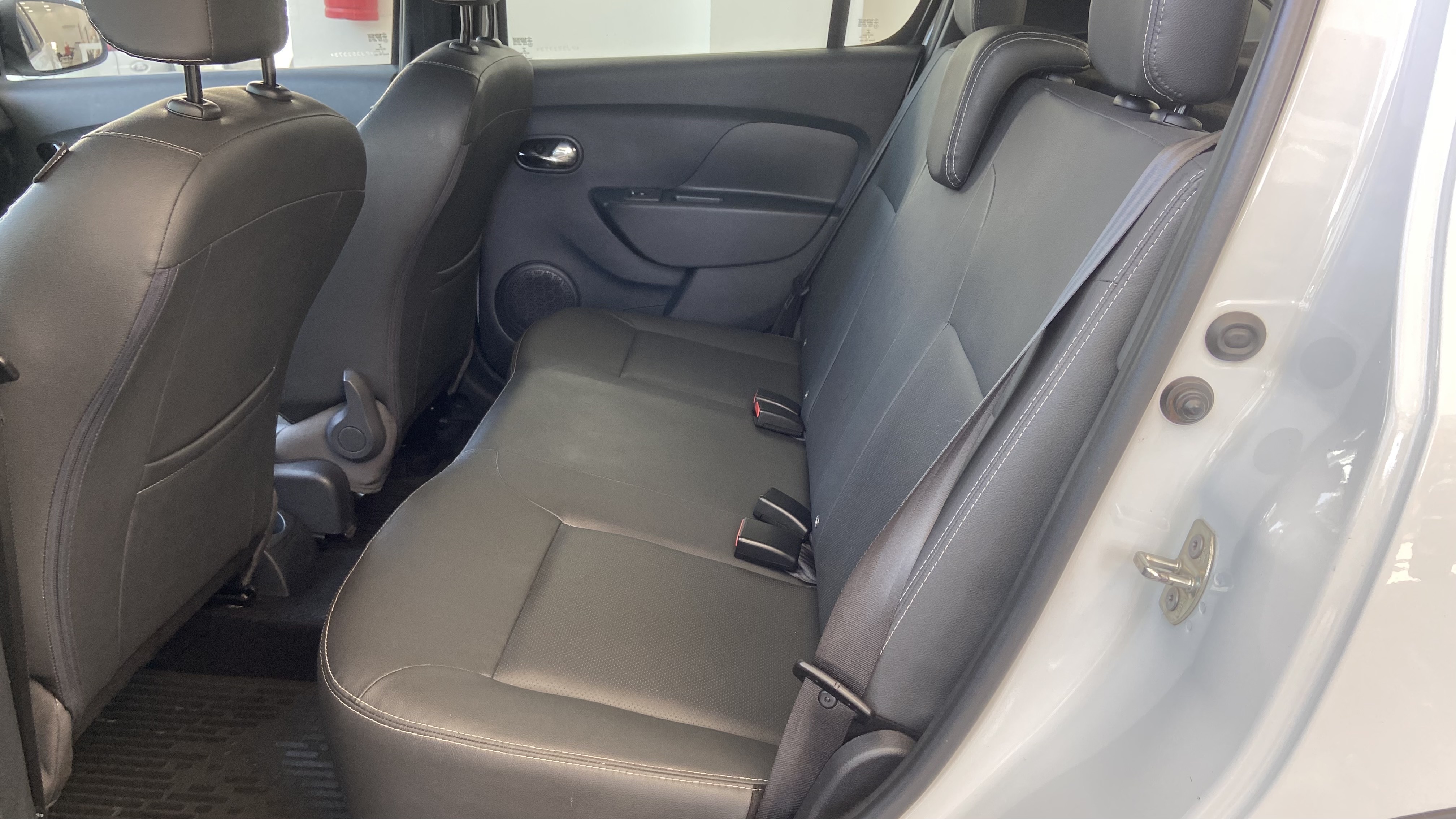 Renault Stepway 1.6 16V Sce Flex Iconic X Tronic - foto 10